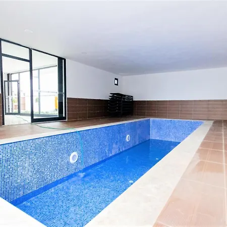 White Sail Spacious 2-bedroom Steps From Yekta Mall In Mahmutlar, אלאניה